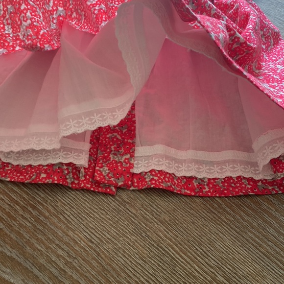 Neck & neck baby girl dress red and white floral sz 6-9 months - Picture 3 of 5